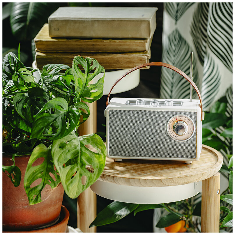 Camry CR 1902 bluetooth rádio biele