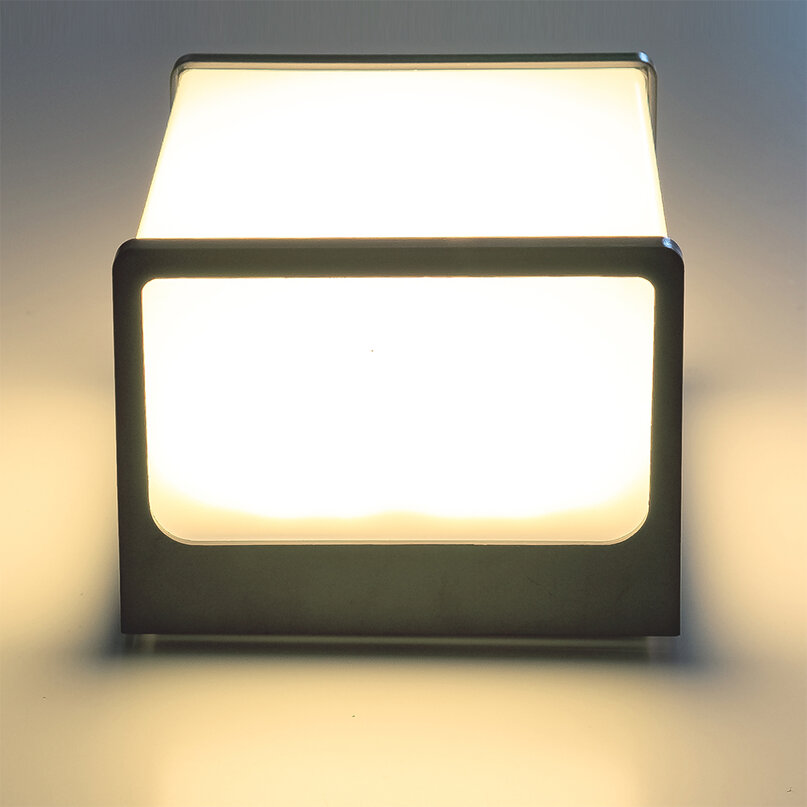 Modee LED svietidlo na stenu 8W 680 lumenov IP65 (LWL0008)