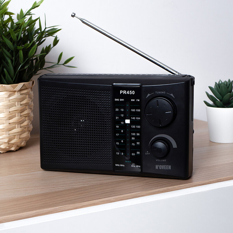 Noveen PR450 čierne prenosné rádio