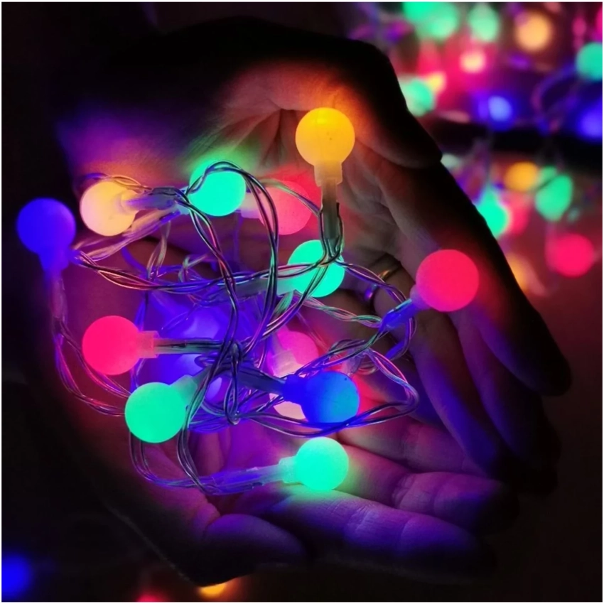 Modee Lighting LED vianočná reťaz 100 LED 10m multicolor bobule
